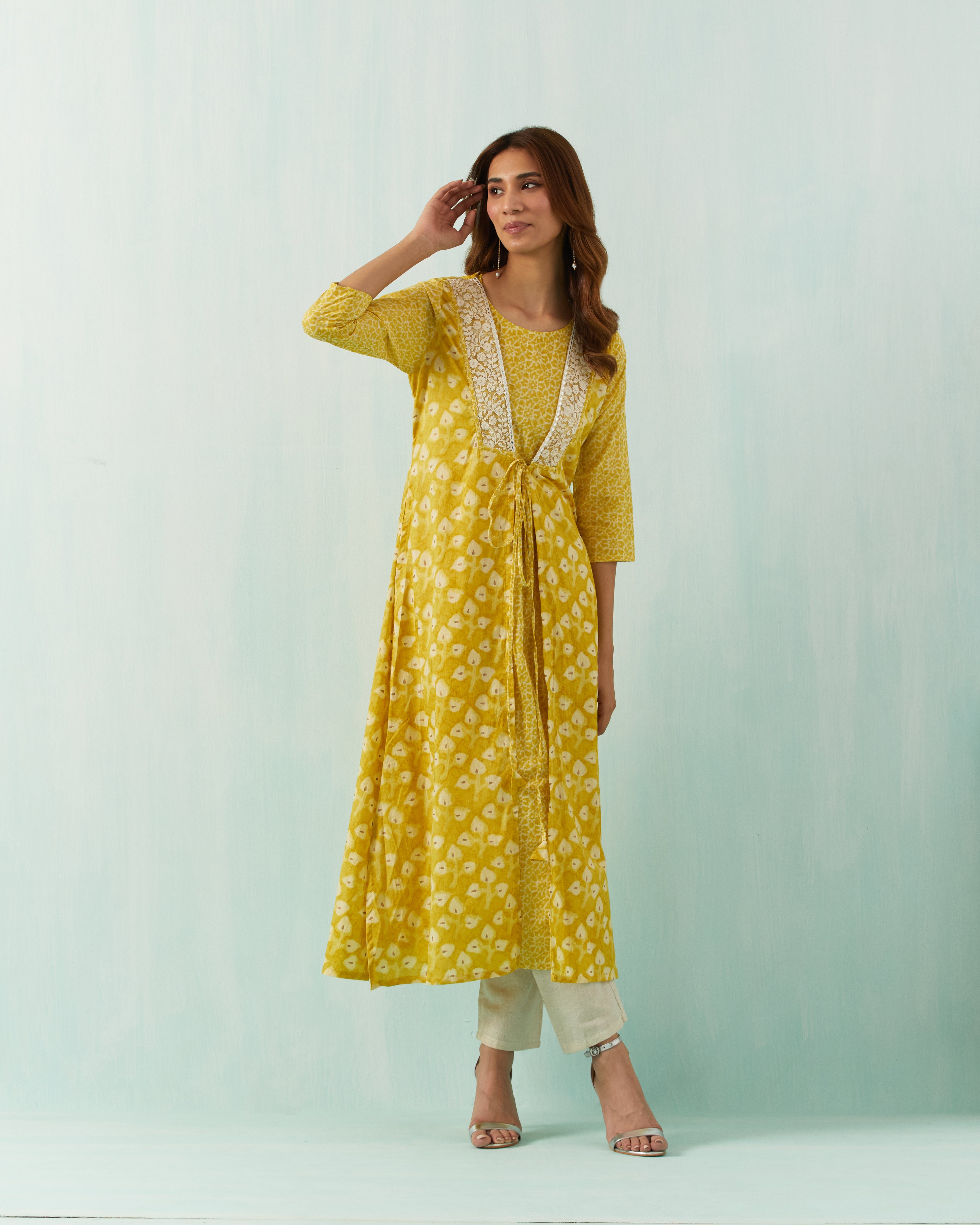 COTTON OVERLAY KURTA WITH EMBROIDERED COLLAR