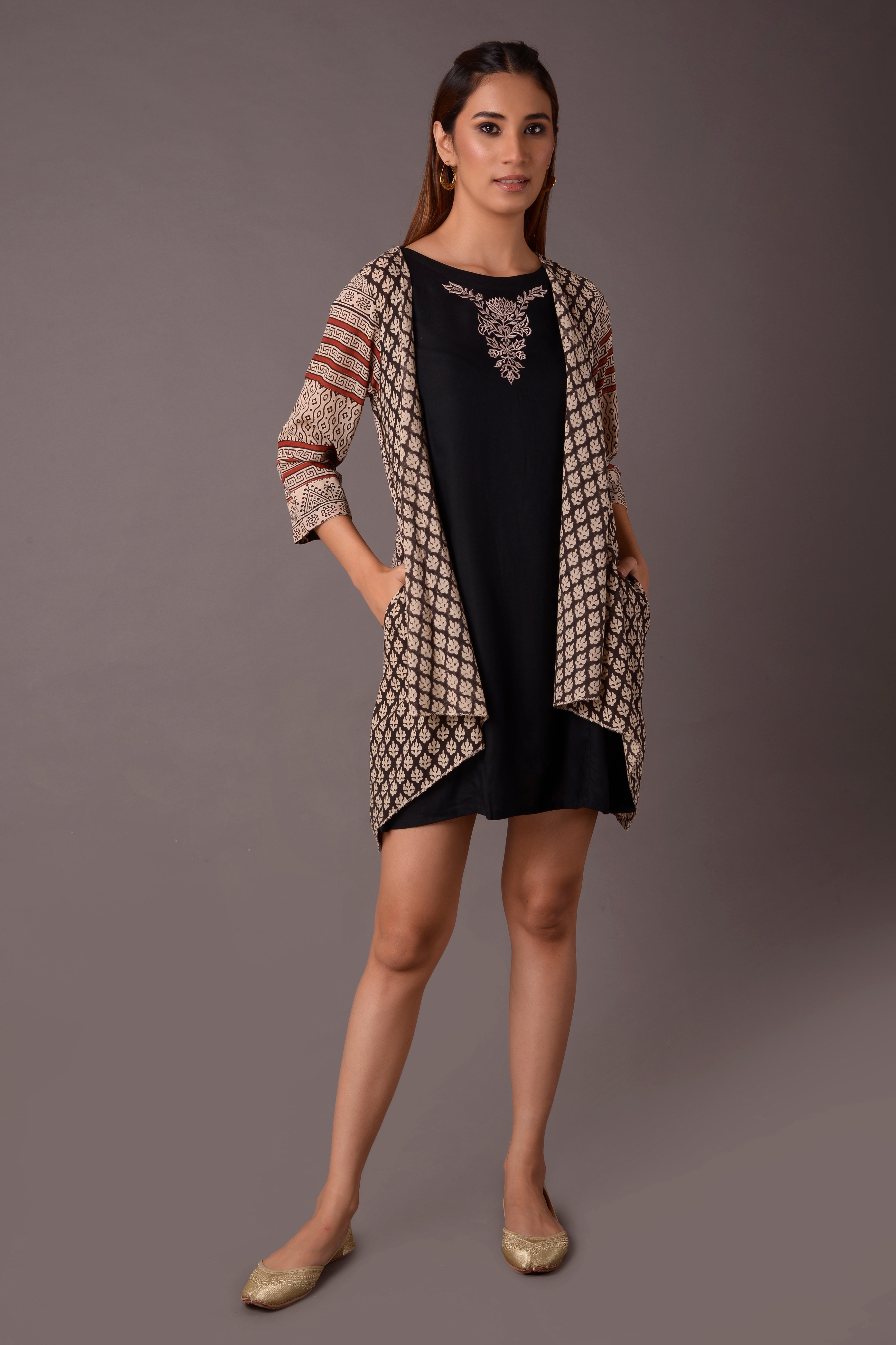 COTTON BLOCK PRINT SHRUG