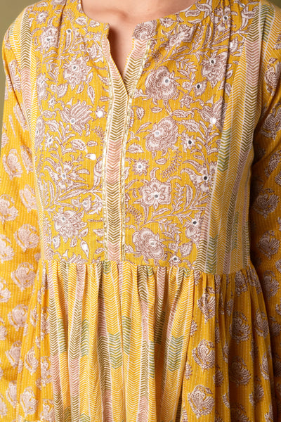 Women Multicolor Rayon Printed & Lace Yoke Embroidered Kurta with Pant & Dupatta main image 0